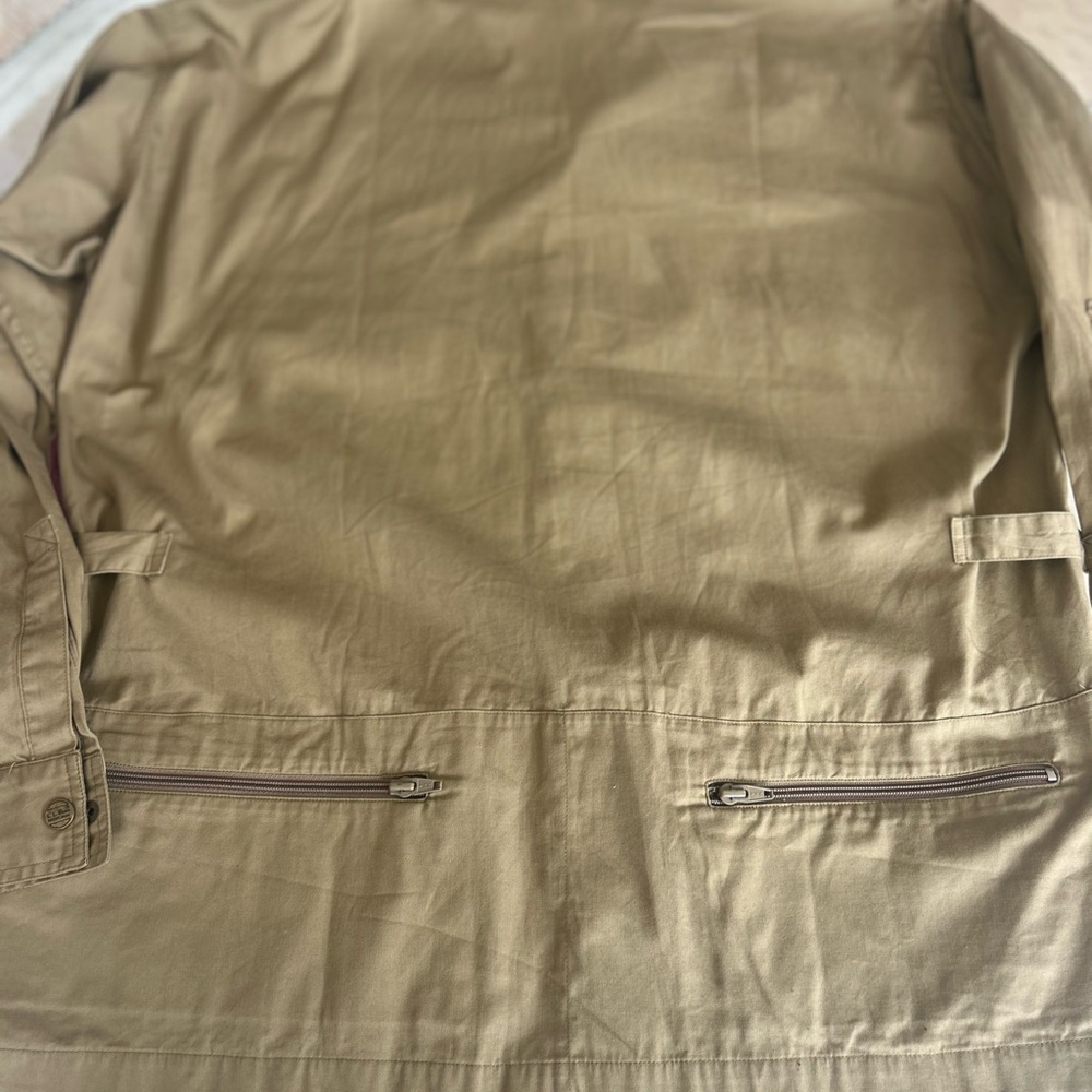 L.L. Bean Tan Lightweight Shirt Jacket with Collar and Adjustable Cuffs - Picture 6 of 9